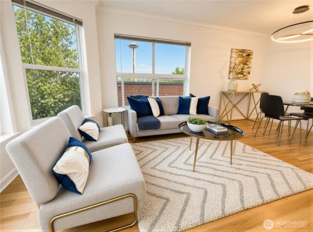 Property photo for 621 5th Avenue N #402, Seattle photo 3