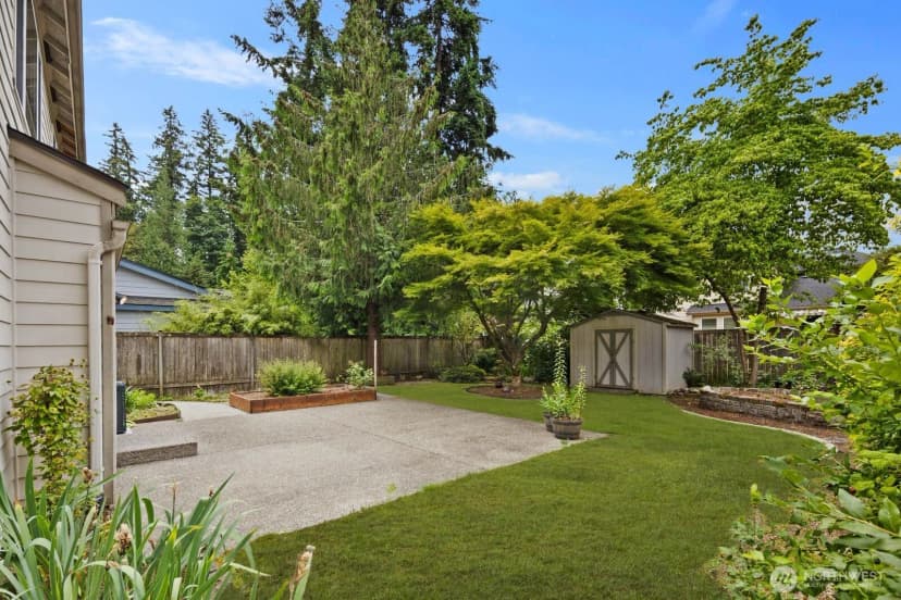 Property photo for 24201 231st Place Se, Maple Valley photo 23