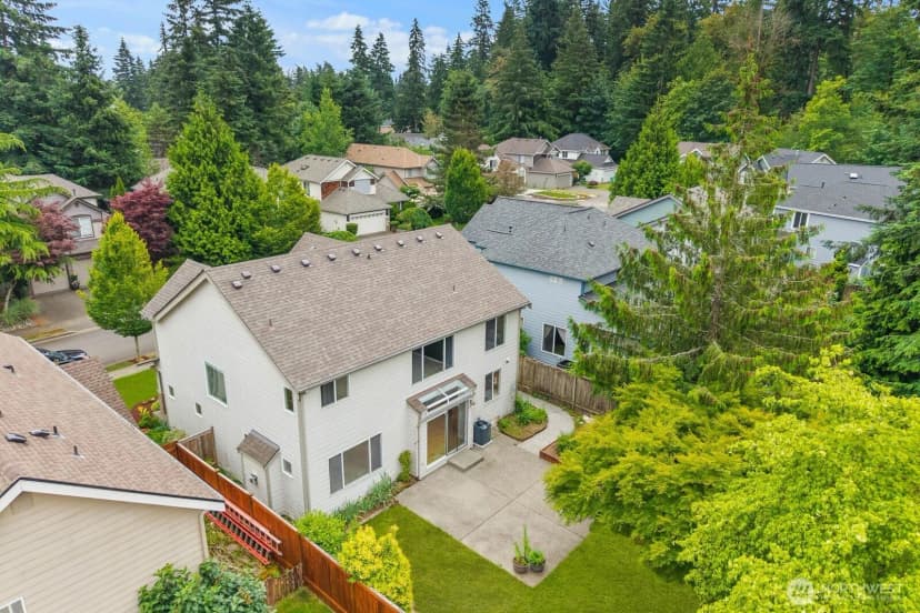 Property photo for 24201 231st Place Se, Maple Valley photo 28