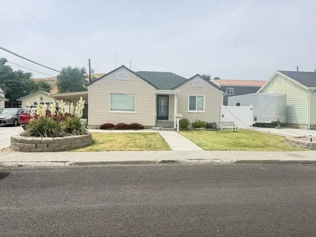 Property photo for 615 D Street Sw, Ephrata