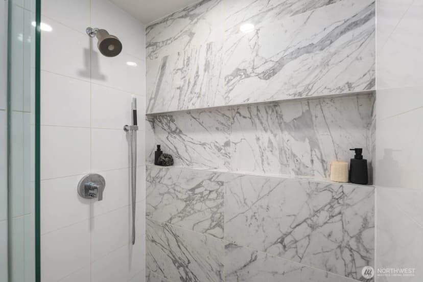 Property photo for 2510 6th Avenue #2502, Seattle photo 19