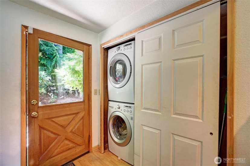 Property photo for 13806 W Lake Kathleen Drive Se, Renton photo 26