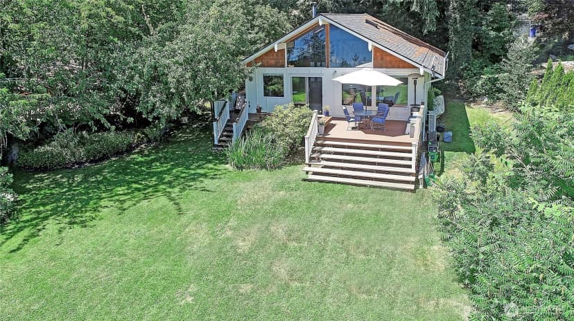 Property photo for 13806 W Lake Kathleen Drive Se, Renton photo 3
