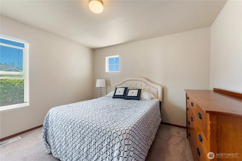 Property photo for 3197 Sheaser Way, Dupont photo 28