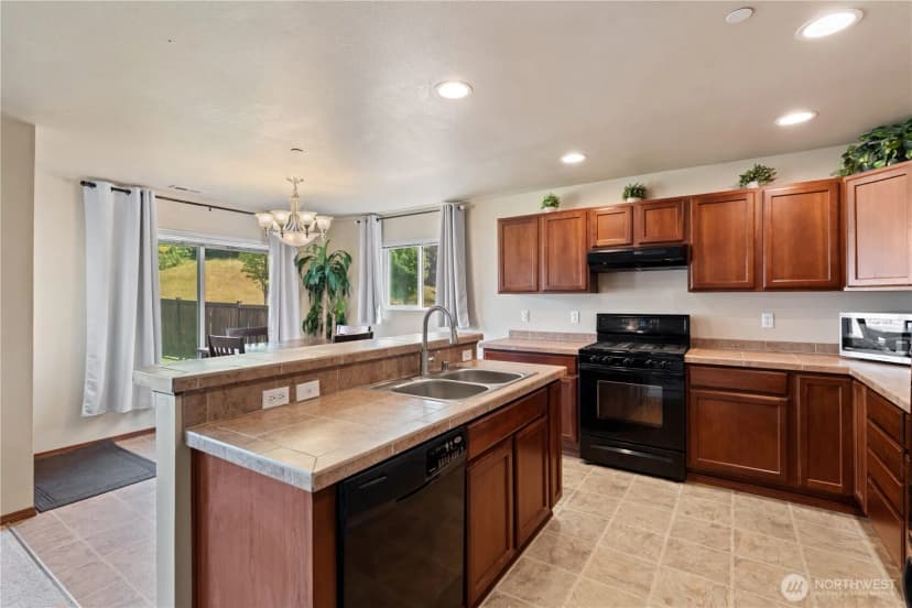 Property photo for 3197 Sheaser Way, Dupont photo 4