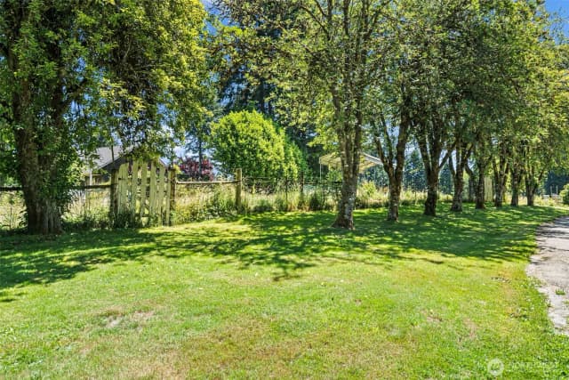 Property photo for 4973 Glenwood Road Sw, Port Orchard photo 3