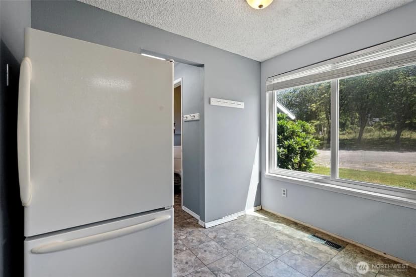 Property photo for 4973 Glenwood Road Sw, Port Orchard photo 13
