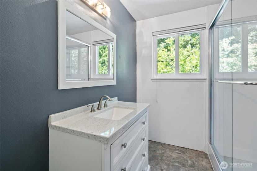 Property photo for 4973 Glenwood Road Sw, Port Orchard photo 23