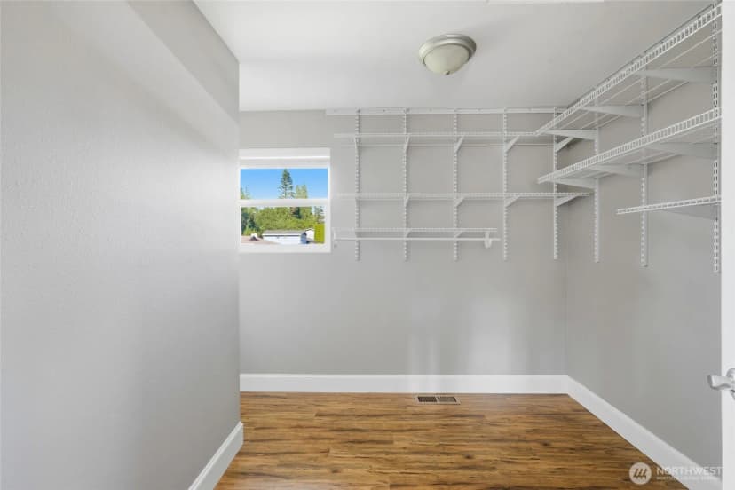 Property photo for 4930 183rd Place Sw, Lynnwood photo 18
