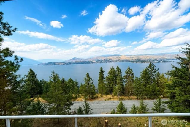 Property photo for 7371 Ridgeview Drive, Chelan