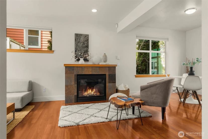 Property photo for 2815 24th Avenue S, Seattle photo 10