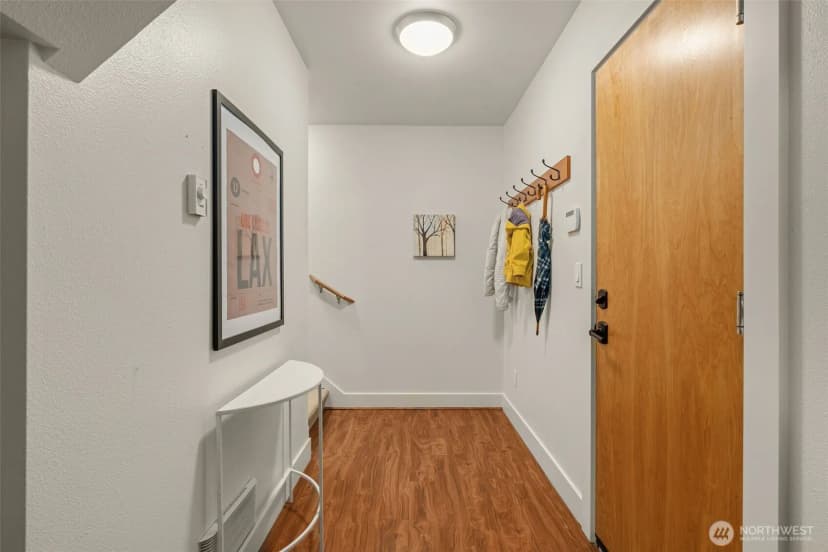 Property photo for 2815 24th Avenue S, Seattle photo 29