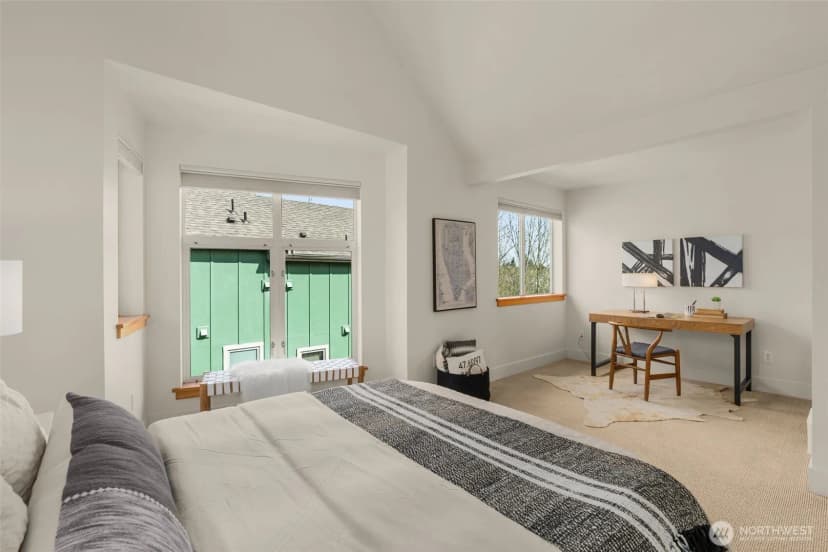 Property photo for 2815 24th Avenue S, Seattle photo 19