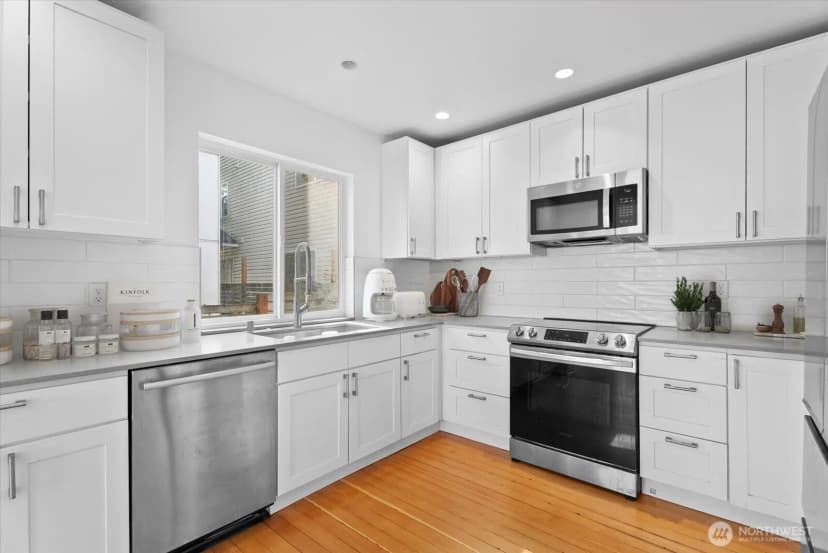 Property photo for 2609 Sw Adams Street #b, Seattle photo 7