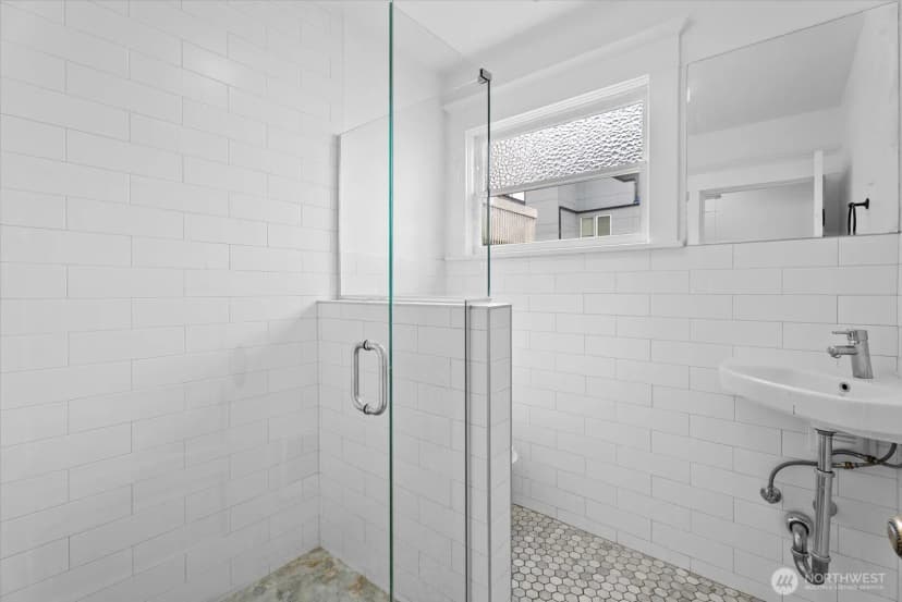 Property photo for 2609 Sw Adams Street #b, Seattle photo 9