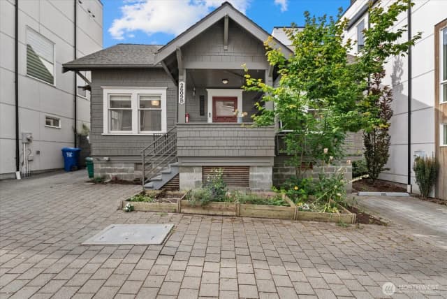 Property photo for 2609 Sw Adams Street #b, Seattle photo 2