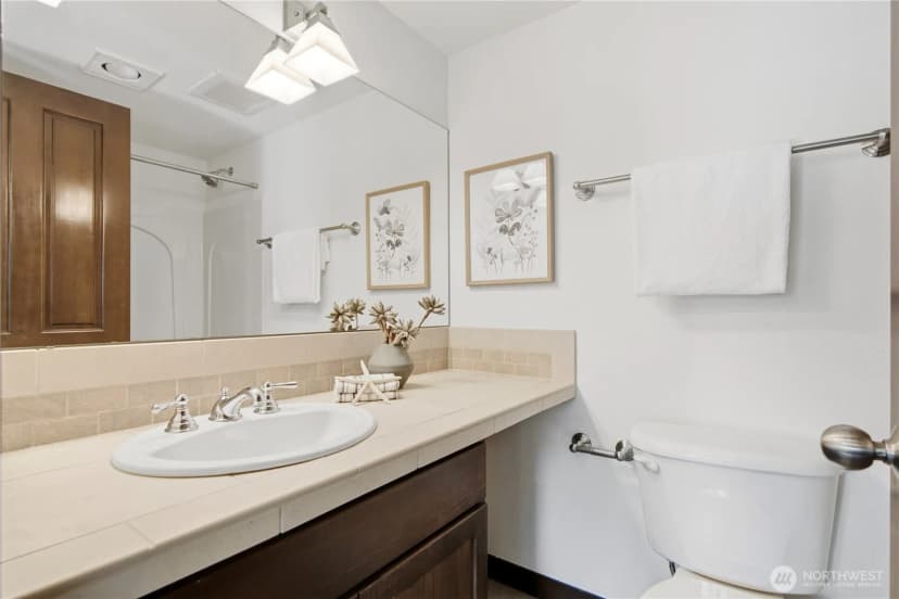 Property photo for 1420 18th Avenue #a, Seattle photo 19