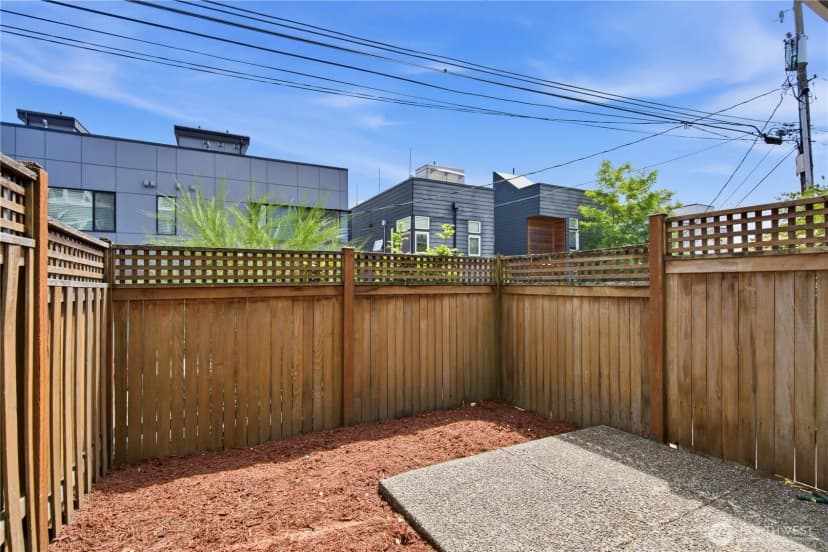 Property photo for 1420 18th Avenue #a, Seattle photo 23