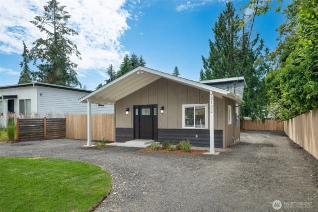 Property photo for 3122 Oas Drive W, University Place photo 2