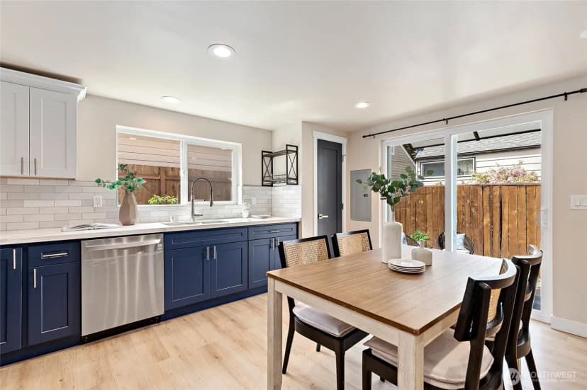 Property photo for 14338 Ashworth Avenue N #b, Seattle photo 8