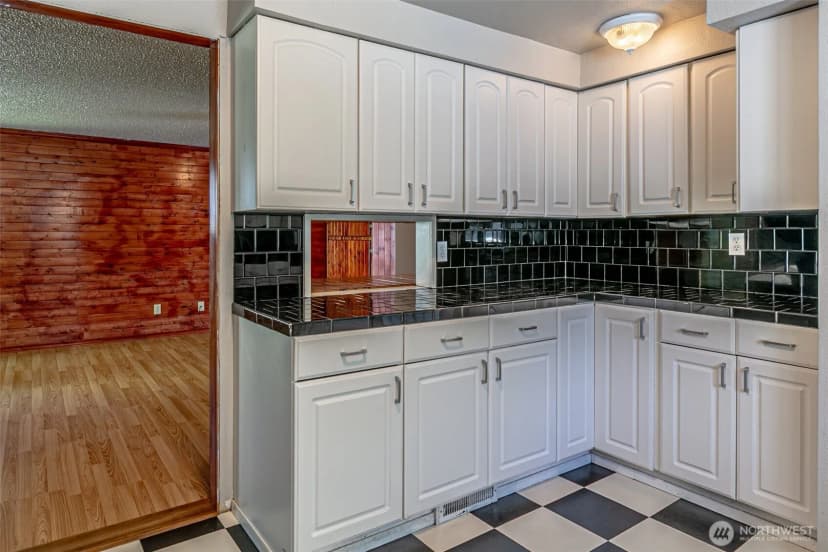 Property photo for 2524 70th Avenue Sw, Tumwater photo 11