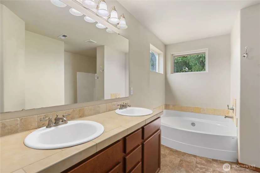 Property photo for 1721 203rd Street Ct E, Spanaway photo 16