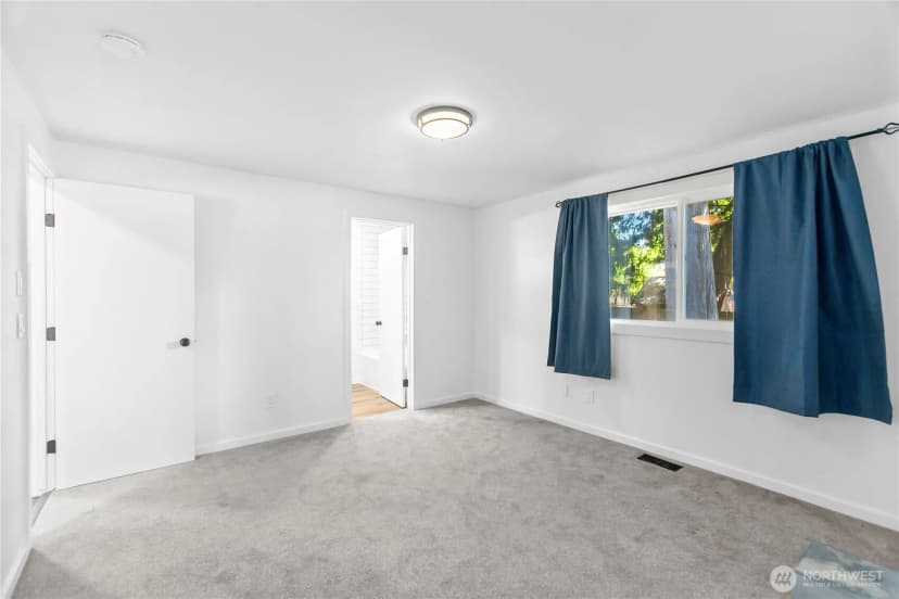 Property photo for 7008 Parkdale Drive Nw, Bremerton photo 22