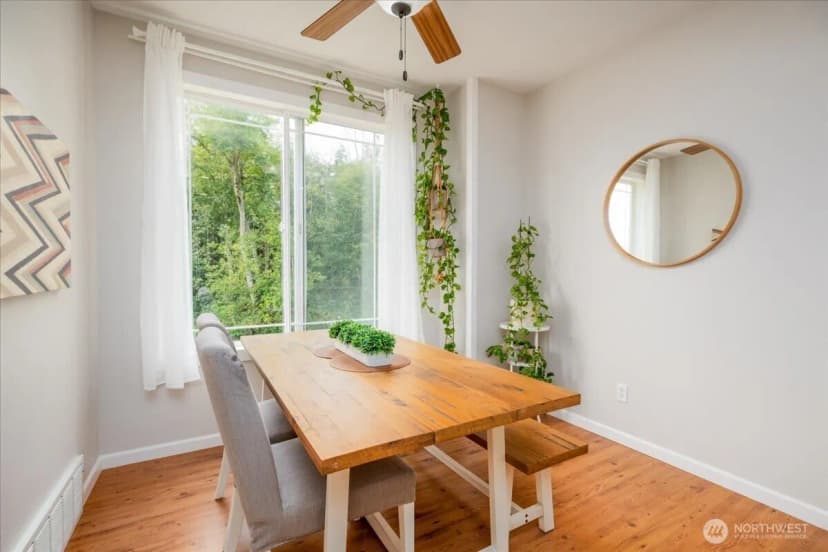 Property photo for 10410 Holly Drive #e, Everett photo 8