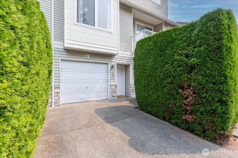 Property photo for 10410 Holly Drive #e, Everett photo 23