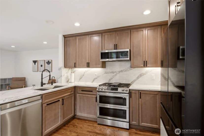 Property photo for 6204 53rd Street Ct W, University Place photo 10