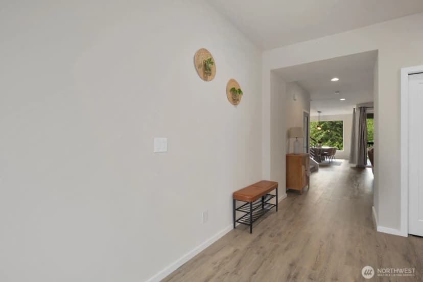 Property photo for 21318 130th Avenue Se, Kent photo 6