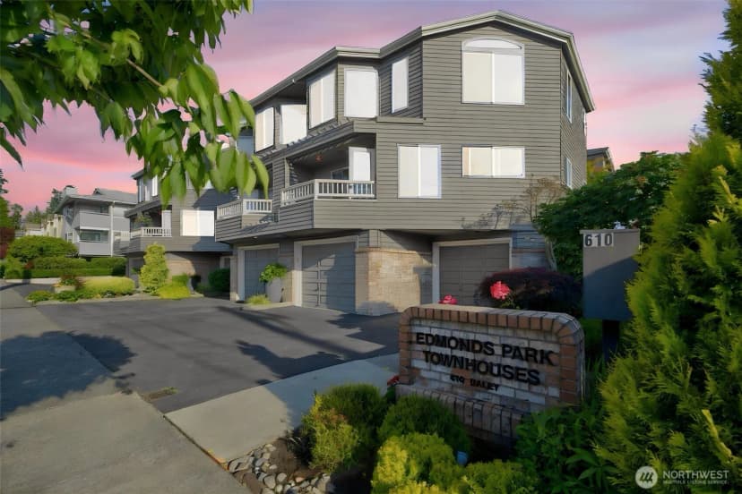 Property photo for 610 Daley Street #e, Edmonds photo 26