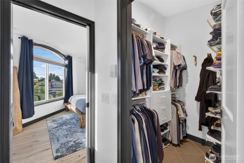 Property photo for 610 Daley Street #e, Edmonds photo 22