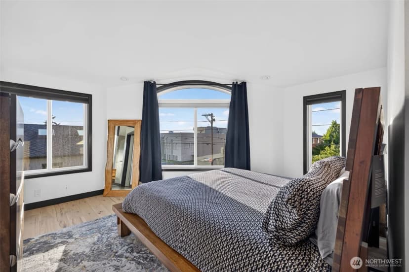 Property photo for 610 Daley Street #e, Edmonds photo 17