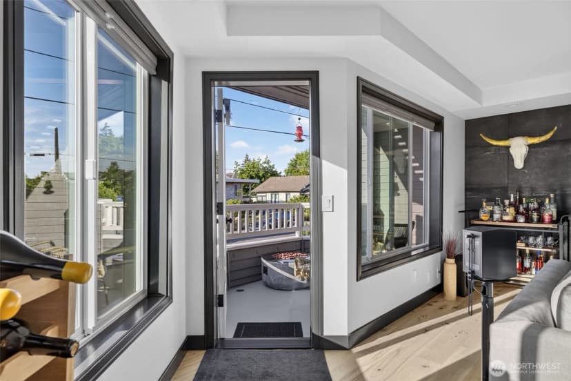 Property photo for 610 Daley Street #e, Edmonds photo 7