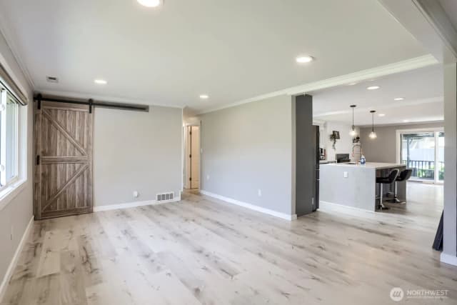 Property photo for 21801 51st Avenue W, Mountlake Terrace photo 4