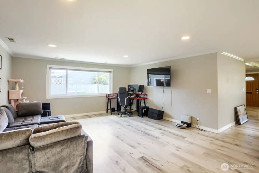 Property photo for 21801 51st Avenue W, Mountlake Terrace photo 10
