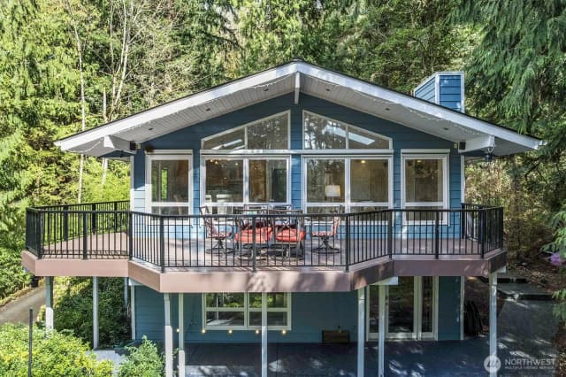 Property photo for 3820 E Ames Lake Drive Ne, Redmond photo 2
