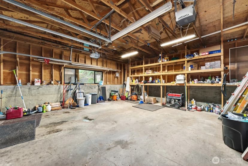 Property photo for 3820 E Ames Lake Drive Ne, Redmond photo 31