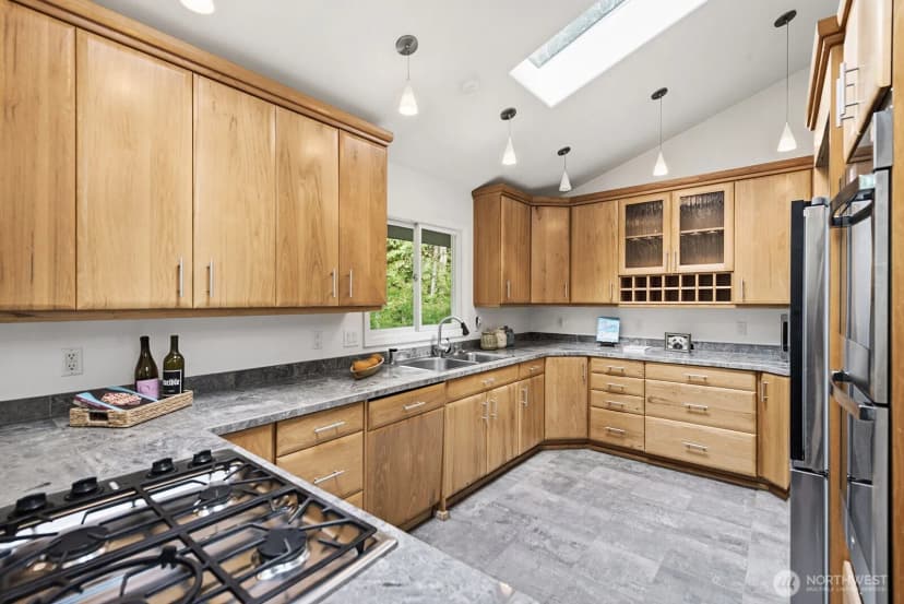 Property photo for 3820 E Ames Lake Drive Ne, Redmond photo 10