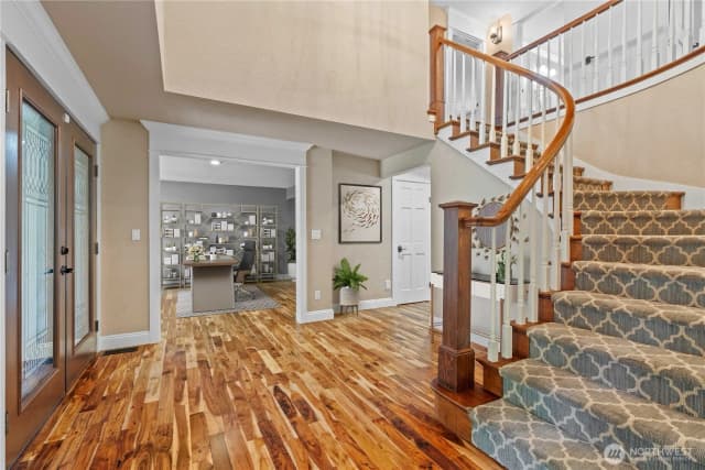 Property photo for 12222 Gravelly Lake Drive Sw, Lakewood photo 3