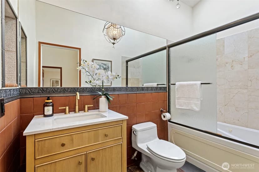 Property photo for 5712 141st Place Se, Bellevue photo 15