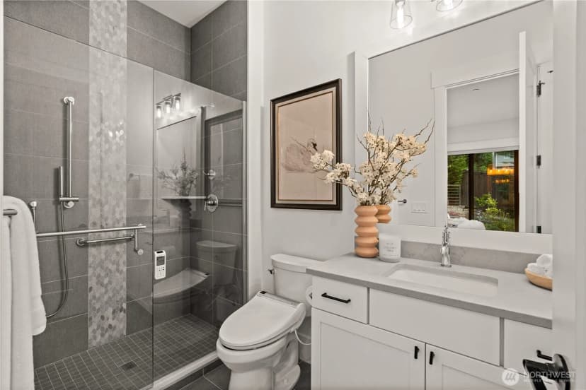 Property photo for 10668 Se 32nd Street, Bellevue photo 15
