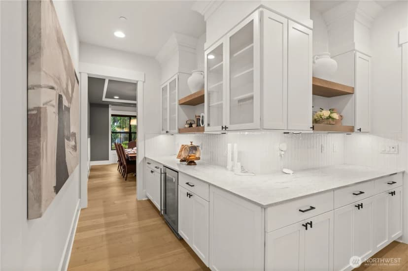 Property photo for 10668 Se 32nd Street, Bellevue photo 10