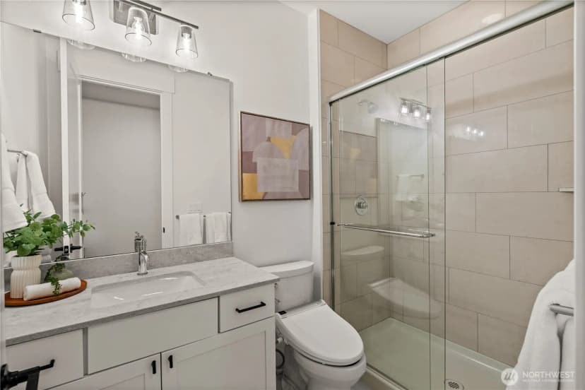 Property photo for 10668 Se 32nd Street, Bellevue photo 28