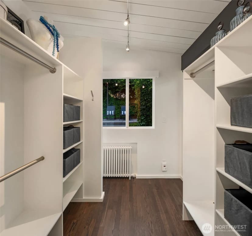 Property photo for 3908 Ne 38th Street, Seattle photo 24