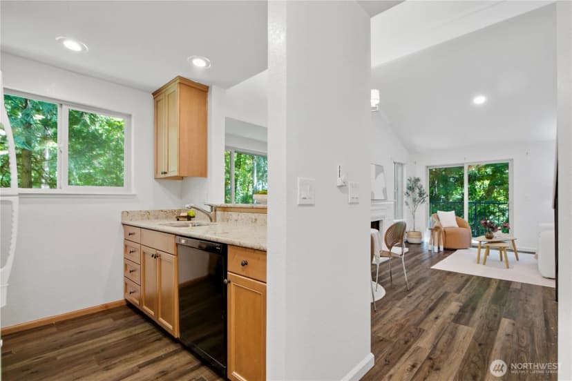 Property photo for 14624 Ne 81st Street #c4, Redmond photo 11