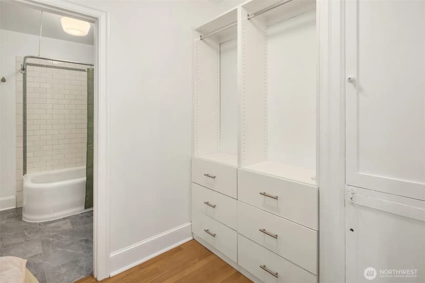 Property photo for 1101 17th Avenue #303, Seattle photo 18