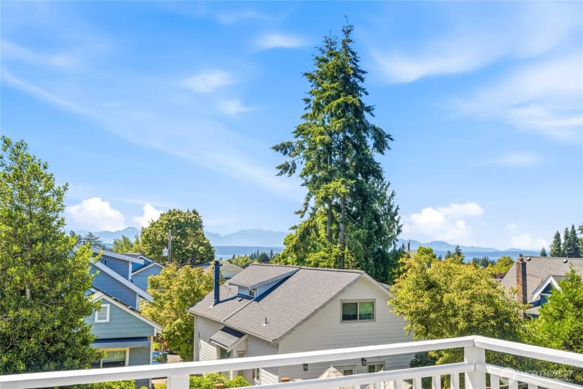 Property photo for 3015 Walnut Avenue Sw, Seattle photo 38