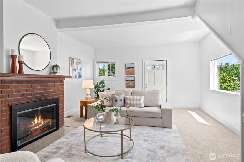 Property photo for 3015 Walnut Avenue Sw, Seattle photo 5